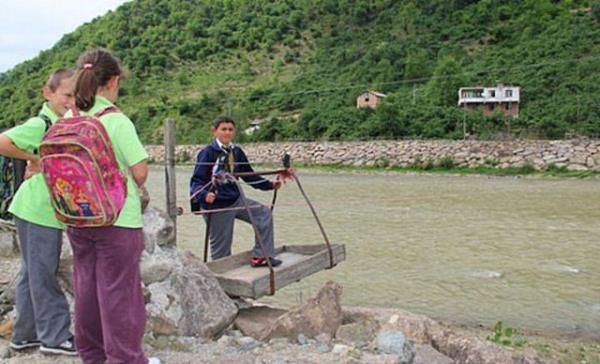 <p><b>TE TRKYE'DEN LGN OKUL YOLU FOTORAFLARI</b></p>  TRABZON