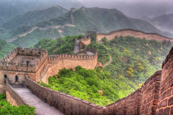 10. in Seddi'nin Ay'dan grld tamamen bir efsanedir.