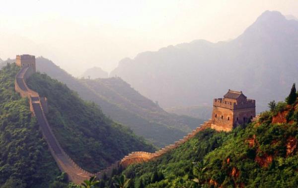 17. in Seddi ayrca Dnya'nn en uzun mezarl olarak da bilinir.