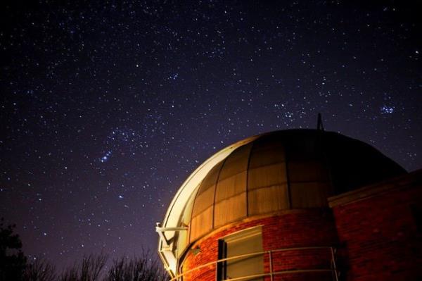 Muhteem manzarasnn yannda aileler iin gzel vakit geirmeye ynelik parklardan biridir. Pencerenin camndan bakarak olaanst manzaraya ahit olursunuz.