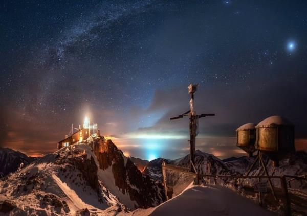 <br>Musala, Bulgaristan</br>  Komu Bulgaristan'n en yksek noktasdr. Musala'nn anlam ise 'Tanr'ya yakn' anlamna gelir.