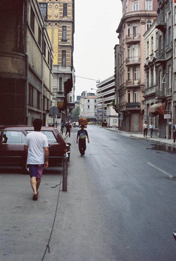 1989 - stanbul sokaklarnda bir simiti