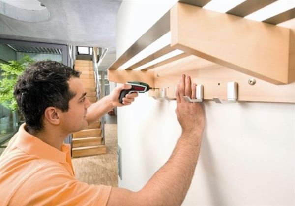 <b>aret 2: Bozulmu aletleri tamir ediyor</b>