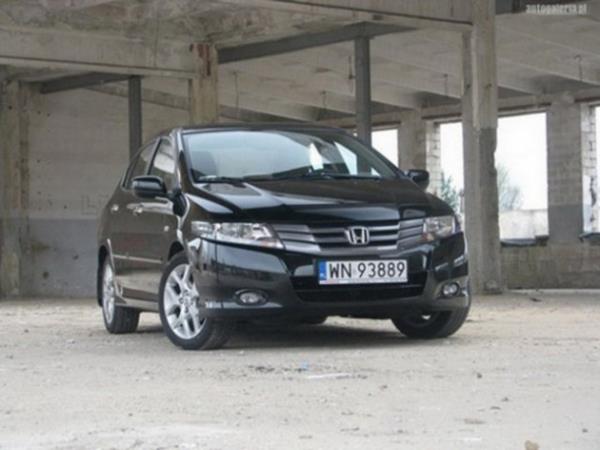 [B Segmenti Sedan Benzinli Otomatik] Honda City 1.4 CVT 100 Km'de 6.3lt yakt tketiyor.