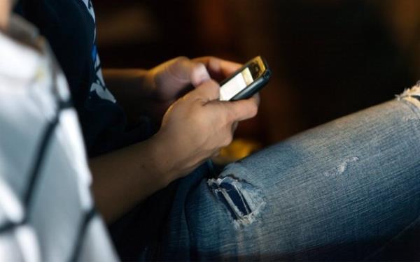 ya da daha nce esprisi yaplan bir konu ile ilgili "XXX'in nnden geerken aklma geldin" gibi mesajlar atabilirsiniz.