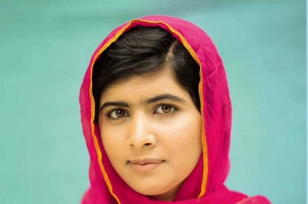 <p>Malala Yousafzai</p>  17 yandaki Pakistanl aktivist Yousafzai, kz rencilerin eitimi konusunda gerekletirdii aktivizm konusunda Nobel Bar dl'n alm ve Nobel literatrne dl alan en gen kii olarak gemiti.