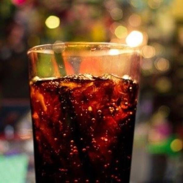 Arada srada gazl iecek tketmek belki keyifli olabilir ancak bunu alkanlk haline getirdiinizde, kilo vermeniz zor olacaktr. Diyet olmas size kilo yapmaz anlamna gelmez, iinde hala pek ok madde var unutmayn.