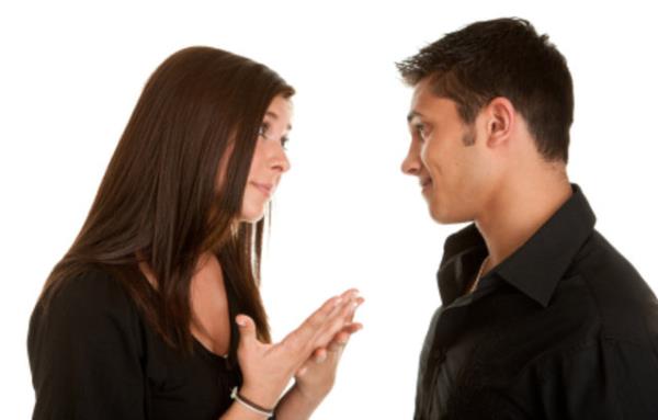 <b>Konuurken bakalar hakknda dedikodu yapanlar</b>