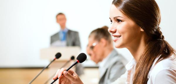 Bu yapdaki insanlar genelde konuurken dnrler.