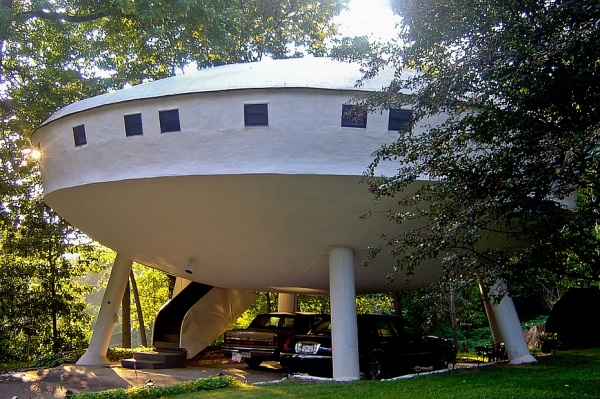 Ufo evi  Tennessee&#8217;de bulunan betonarme uzaygemisi evi. Aa alan giri kaps bile var