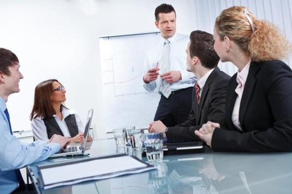 Baarl insanlar hayattan beklentilerinin tam olarak ne olduunu biliyor. Hayallerini net bir ekilde biimlendiriyor ve onlara ulamak iin aba gsteriyorlar.