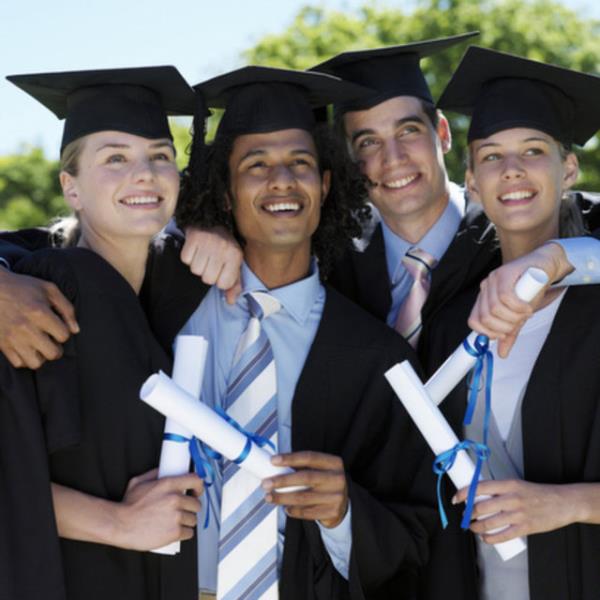 Bu tarz insanlarla birlikte olduunuz srece ayn negatif enerjinin size de geecei dnlyor.