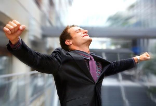 Kendilerine yardm eden ve destek kan insanlar takdir ediyorlar.