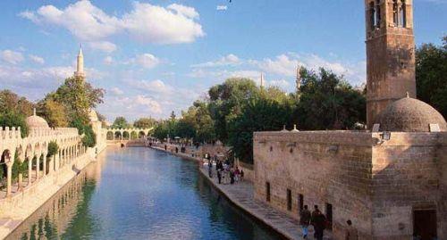 ANLIURFA: 1984&#8217;te anl oluyor. Ama ilk ad SVEREK. Siverek, 1926&#8217;da il olmaktan karlp ile haline getiriliyor.