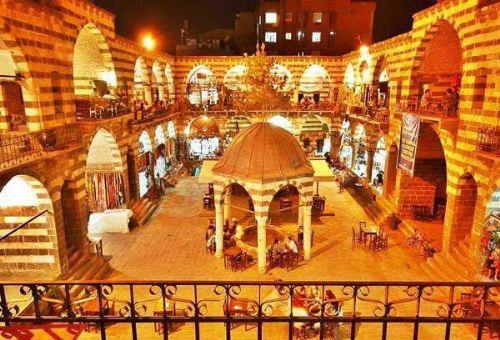 DYARBAKIR: 1937&#8217;ye kadar olan ismi DYARBEKR.. (Bir harf iin ne isimler deiiyor Ya Rab! Kald ki Bekir ismi hakaret unsuru mudur? Yani ilk ismi TUZSUZDELBEKR olsa anlardm!) Bu arada o blgede ERGAN isimli bir il de var. Ergani, 1926&#8217;da lavediliyor.