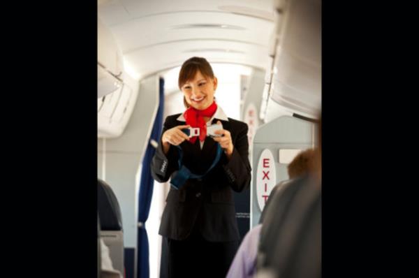 Uu srasnda kemerinizin bal olmasna zen gsterin.