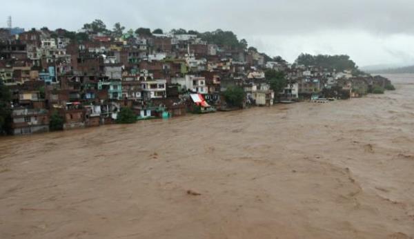 Eyll aynda Hindistan, Pakistan ve Banglade'te sel felaketi: 500 l.