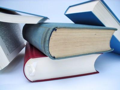 Kusursuz bir talebe arzu ediyorsak, kusursuz bir eitimci olmaya mecburuz.