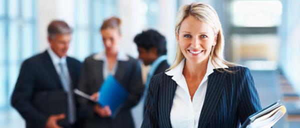 Daha yeni yeni kariyer ina etmeye baladysanz devam etmek doru olur.