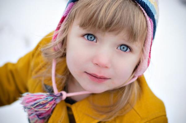 ocuklar bu tip ortamlarda bir yere dokunduunda mikroplar ellerine bular.