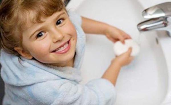 Bu nedenle ocuunuza ellerini nasl ve hangi sklkla ykayacan retmeniz gerekir.