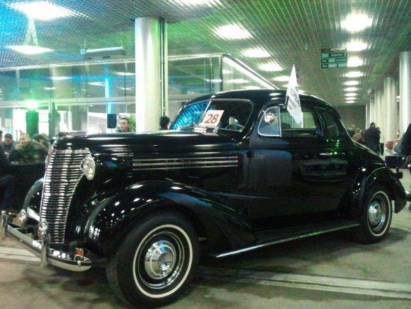 1950-1970 yllar arasnda retilen ok sayda marka ve model klasik otomobilin yer ald sergiye gsterilen ilgi bykt.