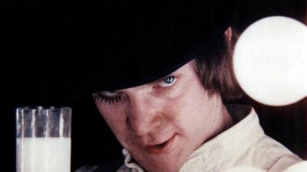 <p>Beyazperdede yle karakterler yer ald ki, zerinden yllar gese de 'dengesiz' davranlar ve 'tehlikeli' kiilikleriyle asla hafzalardan silinmedi.</p>  <br>Alex</br>  <b>A Clockwork Orange (1971)</b>