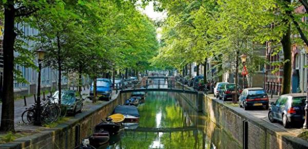 27. Amsterdam, Hollanda