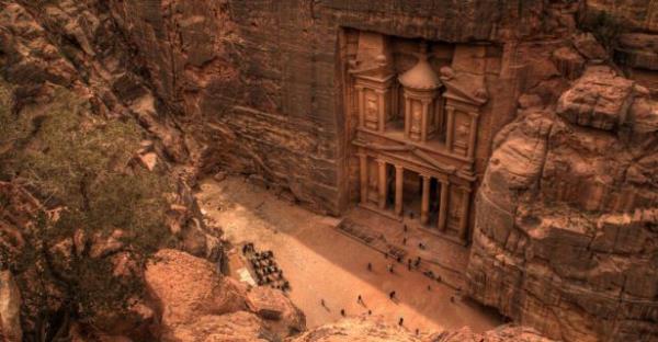 8. Petra, rdn