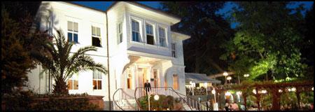 Ayrca korunun ismini ald Fethi Ahmet Paa'nn tarihi kkn de grebilirsiniz...