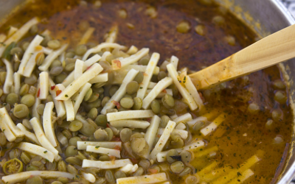 Souklar balad ve haliyle hastalklar da bu hastalklar dan bir nebze olsun korunmak iin muhteem 10 k orbas.    <p>Yeil mercimek orbas</p>