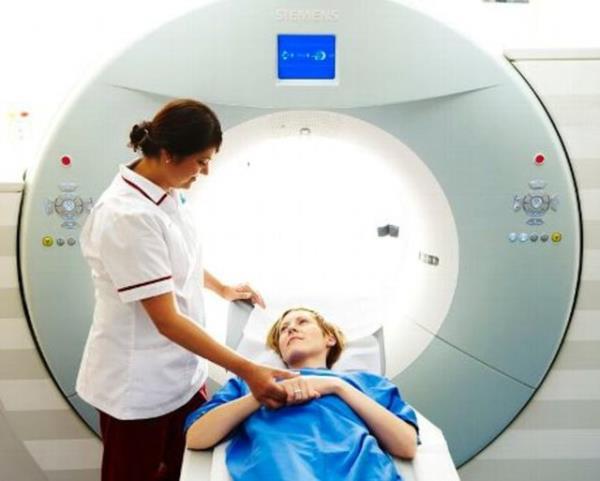 Sigara gemii nasl olursa olsun, akcier tomografisi 55 ya altnda nerilmiyor.