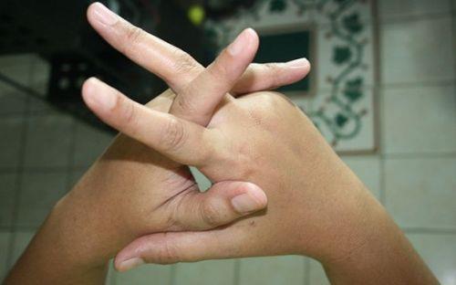 Bir gre gre parmak tlatmann eklem yerlerimizdeki svya bir etkisi yoktur.