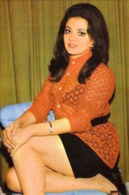 <p>Mine Mutlu</p>    Trk sinemasnn erken kaybettii oyunculardan olan Mine Mutlu ldnde 42 yandayd.