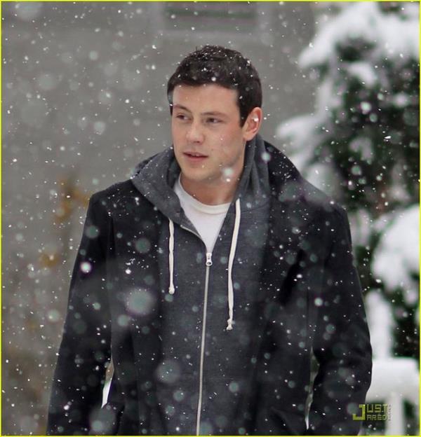 Aklamada, oyuncunun yaplan otopsisinde ar dozda alkol ve eroin tespit edildii kaydedildi.