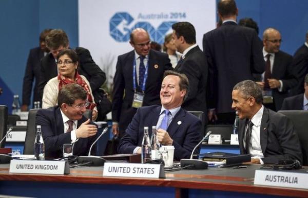 Avustralya?nn Brisbane kentinde dzenlenen G20 Liderler Zirvesine katlan Babakan Ahmet Davutolu, ngiltere Babakan David Cameron ve ABD Bakan Barack Obama ile sohbet etti. 15.11.2014