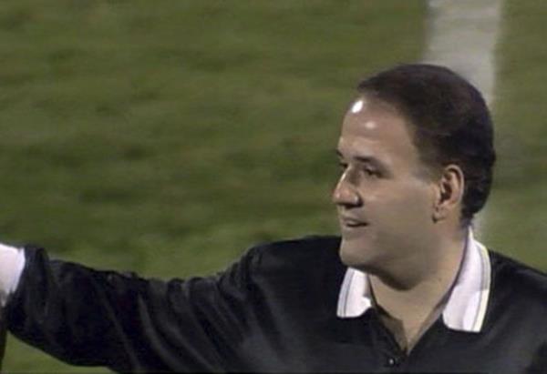 Hakemler bir sabah uyanacaklar ve onlara Merkez Hakem Komitesi, "Bir ilkbahar sabah kulaklkla uyandn m hi" diye soracak.