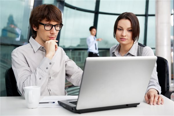 Gen bir alana yardmda bulunmak.