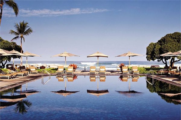 Lks bir otelde kalmak.