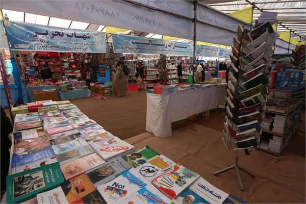 En sevdiiniz yazarn kitaplarnn hepsini okumak.