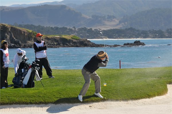 Amerika'nn ve dnyann en gzel noktalar olarak bilinen yerlerde bir kere de olsa golf oynamak.