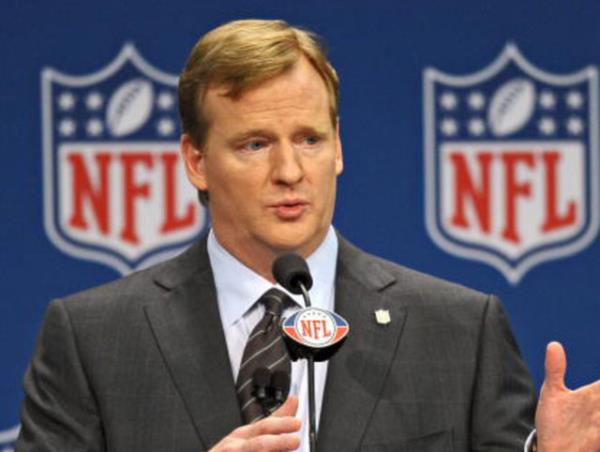<br><b>50. Roger Goodell</b></br>  Amerikan Ulusal Futbol ligi menajeri Goodell, ABD'nin en g��l� spor adamlar�ndan biri olarak g�r�l�yor.