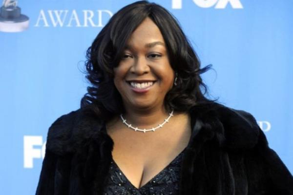 <br><b>23. Shonda Rhimes</b></br>  Grey's Anatomy, Scandal gibi d�nyaca �nl� dizilerin yap�mc�s� Rhimes, TIME y�l�n ki�isi adaylar�ndan biri olmaya lay�k g�r�ld�.