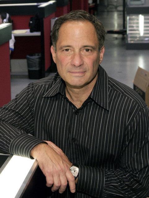 <br><b>48. Harvey Levin</b></br>  Levin'in sahibi oldu�u tabloid internet gazetesi y�l�n en �ok okunan haberlerine imza att�. Bunlar�n aras�nda NBA tak�m� LA Clippers'�n sahibi Donal Sterling'in �rk�� yorumlar�n�n ortaya ��k��� da bulunuyor.