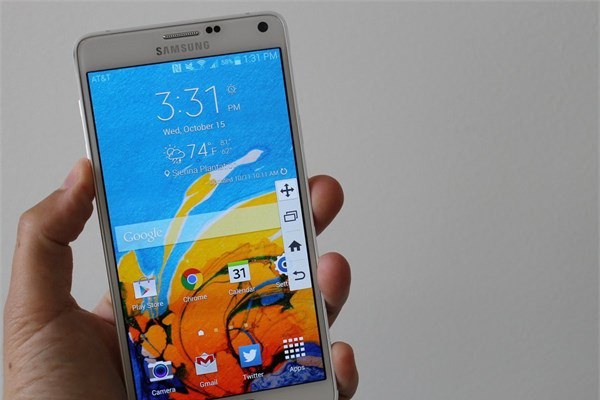 <br><b>Samsung Galaxy Note 4 ekran</b></br>  Bir akll telefonda kullanlan en iyi ekran piyasaya srd.