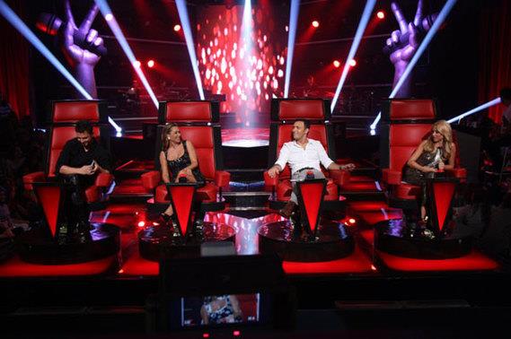 Yeni jrinin Hlya Avar, Murat Boz yoksa Hadise'nin mi yerine geldii aklanmad.