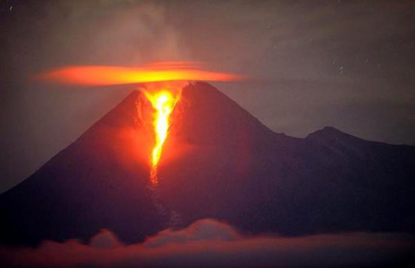 Merapi Volkan, Endonezya