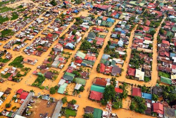 Ketsana Tayfunu sonras Filipinler