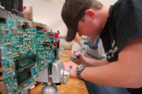 54. Mhendislik Teknisyeni Yllk geliri: 51 bin 127 Dolar