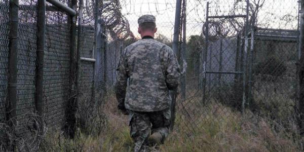 UBAT 2008: CIA Mdr Michael Hayden, senatoya verdii ifadede, kuruluunun elinde 100'den az tutuklu olduunu ve bunlardan 3'nn suy ikencesinden geirildiini syledi.